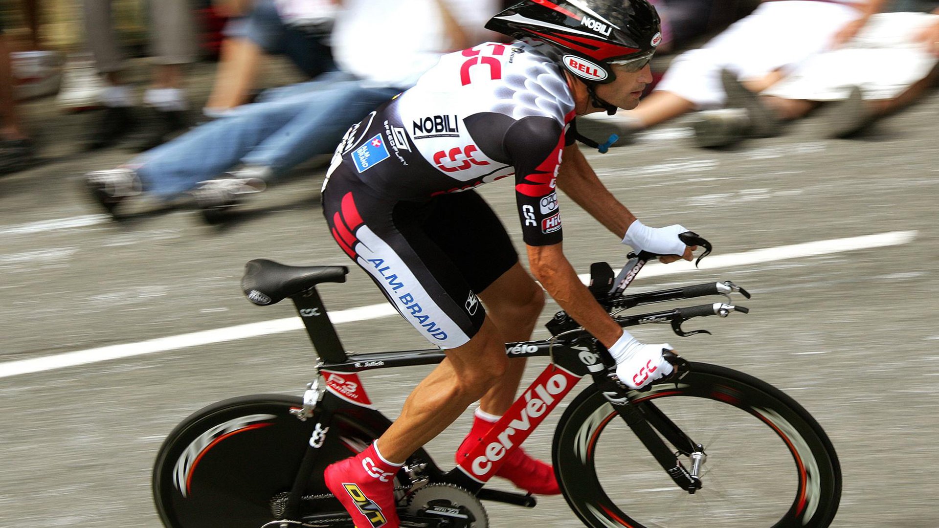 日本马术协会建立马匹基因数据库，促进马匹选育与训练。，日本 马术